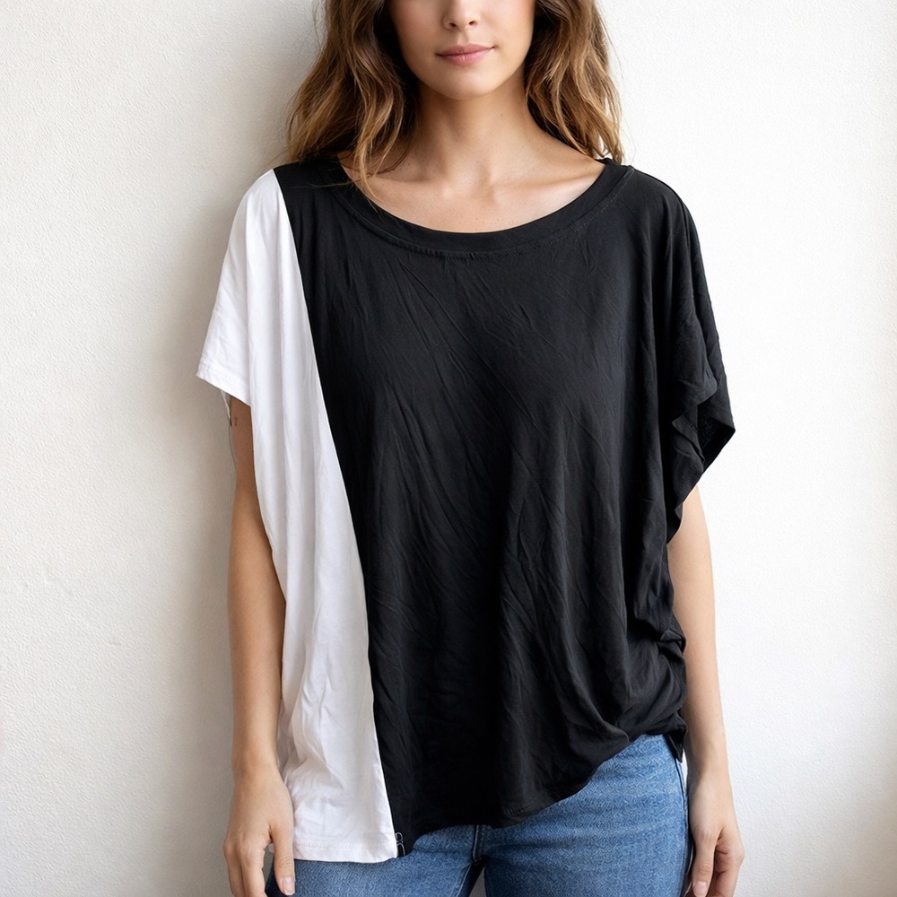 NWT NORDSTROM Woman’s Harlowe & Graham black/white oversized Tee Preppy Resort